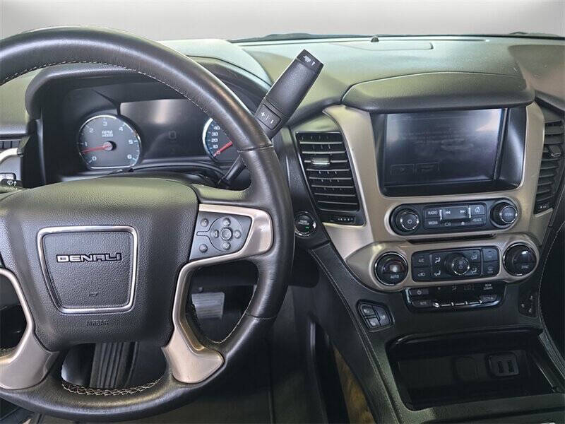 2017 GMC Yukon Denali