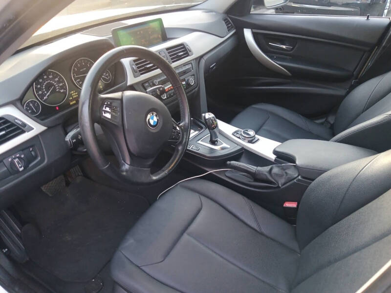 2014 BMW 3 Series 320i