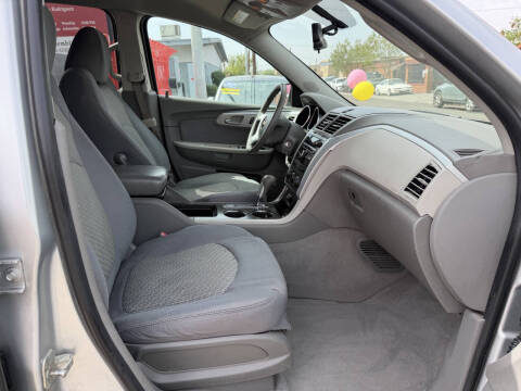 2012 Chevrolet Traverse LS