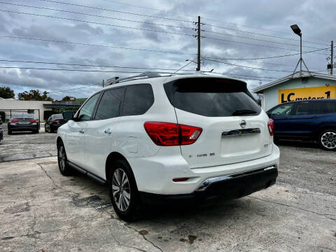 2020 Nissan Pathfinder S