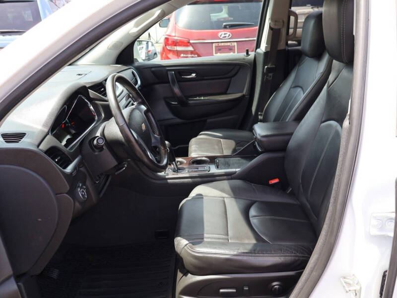 2017 Chevrolet Traverse LT