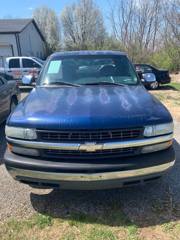 2000 Chevrolet Silverado 1500 for sale at J & B Auto Mart in Frankfort KY