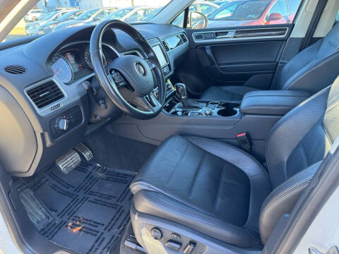 2017 Volkswagen Touareg V6 Executive