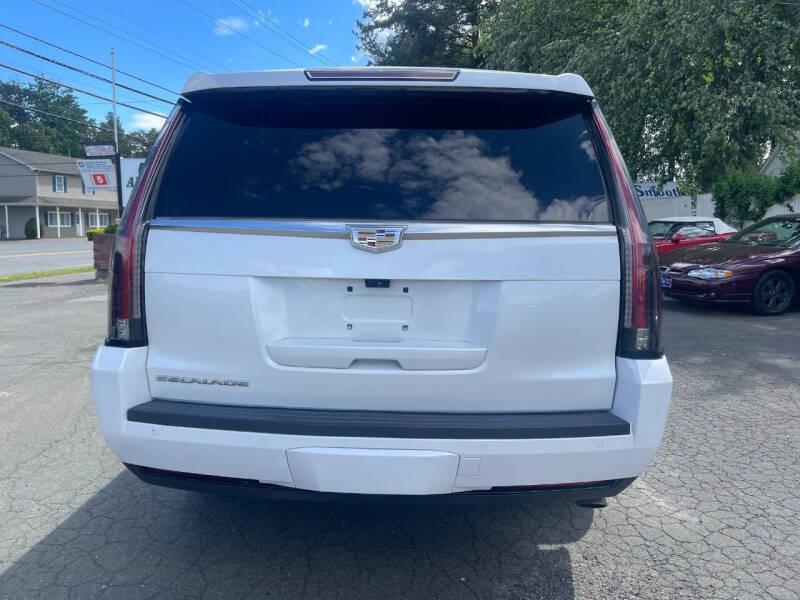 2017 Cadillac Escalade ESV Luxury