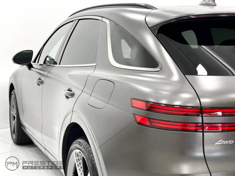 2023 Genesis GV70 2.5T Standard