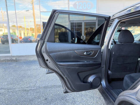 2015 Nissan Rogue SV