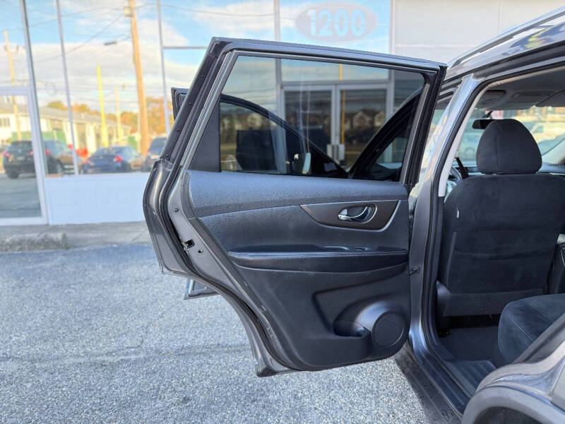 2015 Nissan Rogue SV