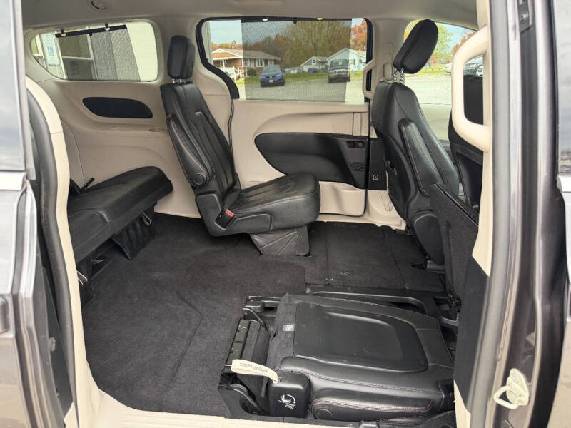 2020 Chrysler Pacifica Touring L