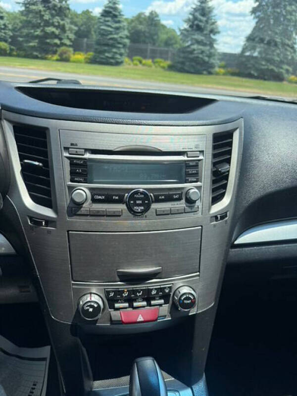 2011 Subaru Outback 2.5i Premium