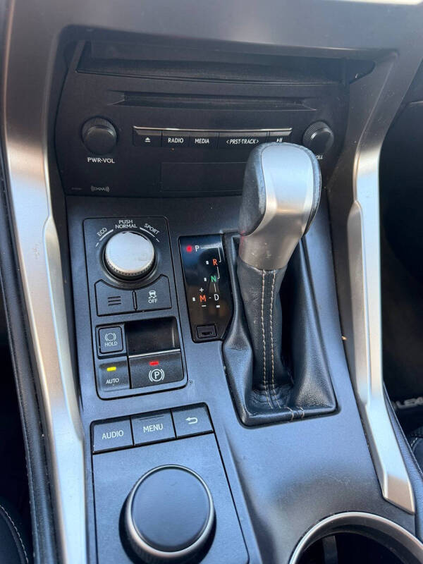 2017 Lexus NX 200t