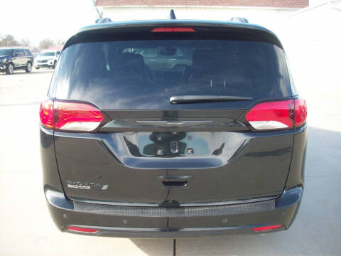 2020 Chrysler Pacifica Touring L Plus