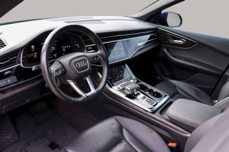 2021 Audi Q8 quattro Premium Plus 55 TFSI