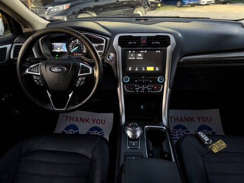 2018 Ford Fusion Energi SE Luxury