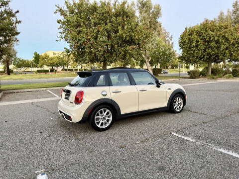 2015 MINI Hardtop 4 Door Cooper S