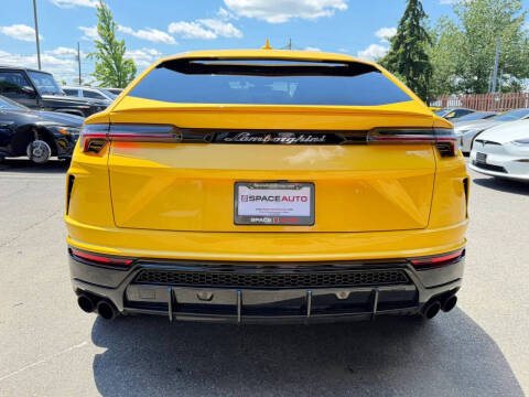 2021 Lamborghini Urus