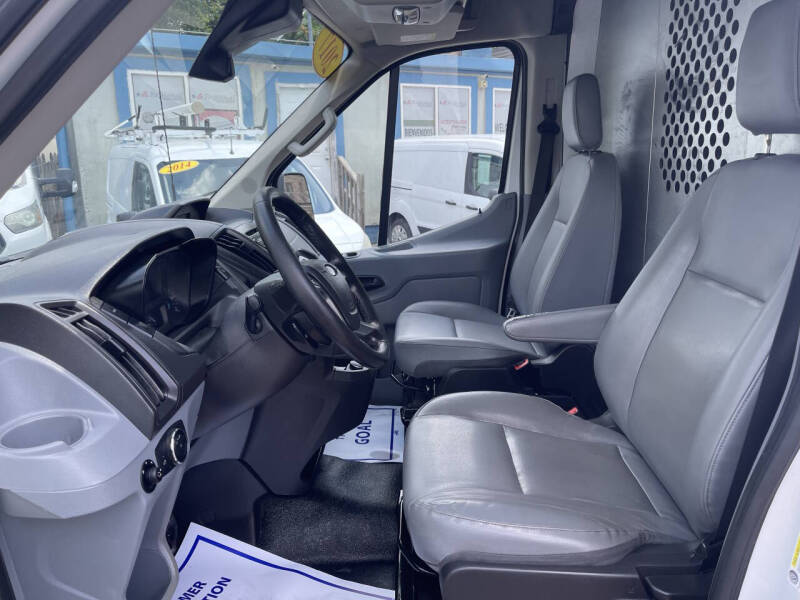 2017 Ford Transit 250