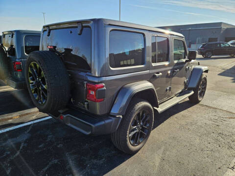 2025 Jeep Wrangler Sahara 4xe