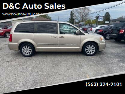 2014 Chrysler Town and Country for sale at D&C Auto Sales LLC in Davenport IA