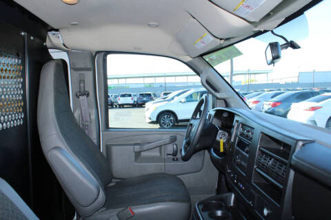 2022 Chevrolet Express 2500