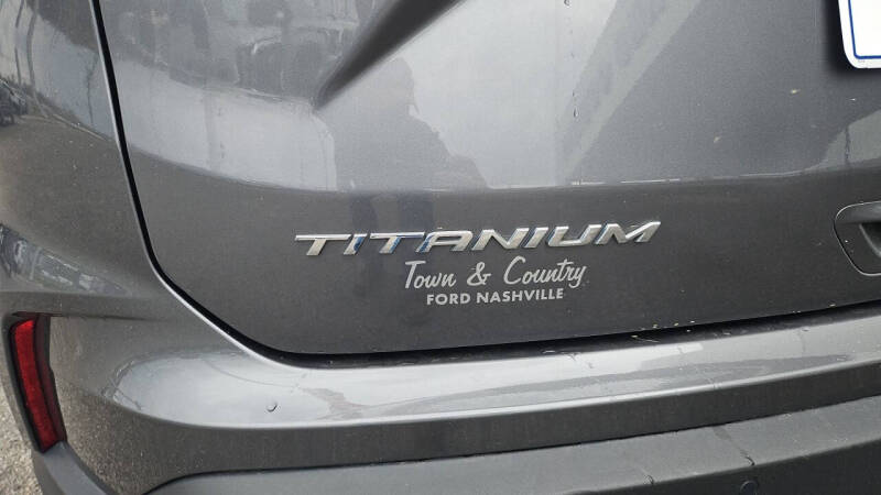 2024 Ford Edge Titanium