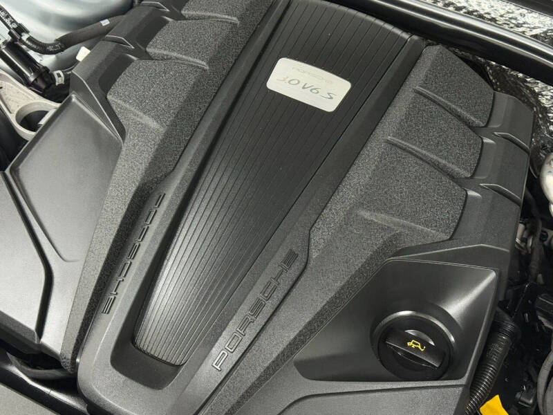 2020 Porsche Macan S