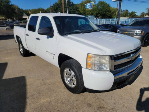 2009 Chevrolet Silverado 1500 for sale at DANNY AUTO SALES in Dallas TX