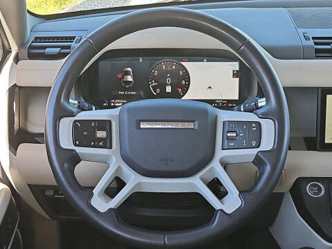 2020 Land Rover Defender 110 SE