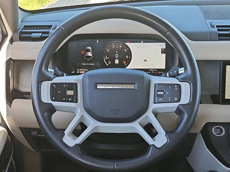 2020 Land Rover Defender 110 SE