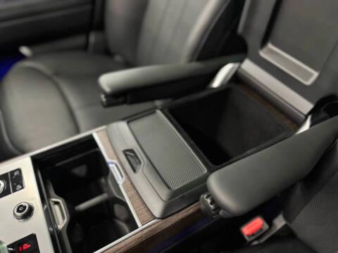 2023 Land Rover Range Rover P400 SE