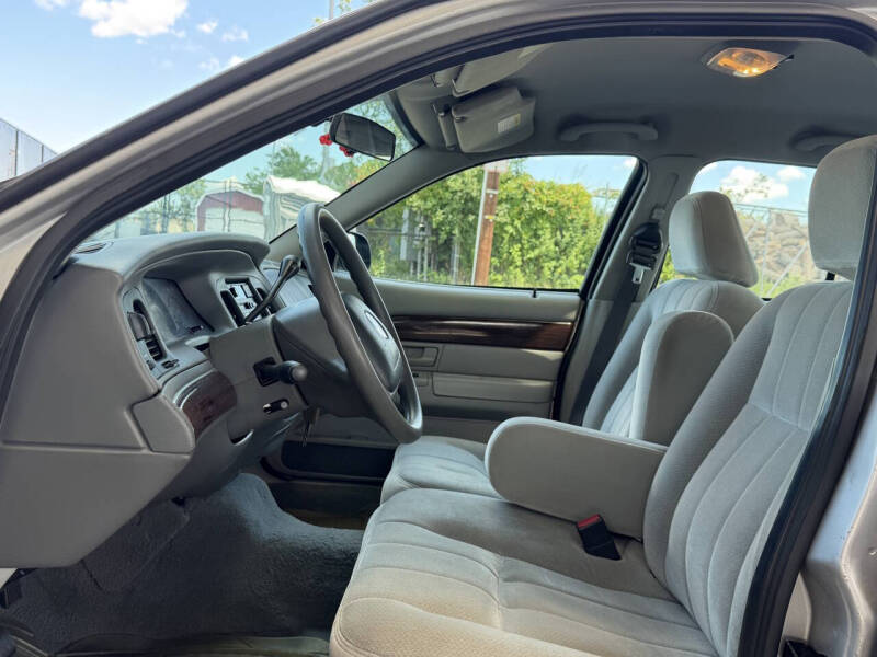 2003 Mercury Grand Marquis GS