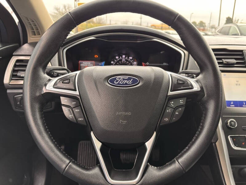 2020 Ford Fusion SEL