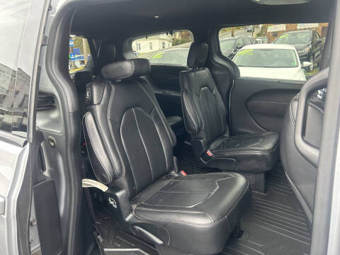 2018 Chrysler Pacifica Touring L