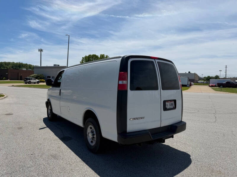 2017 Chevrolet Express 2500