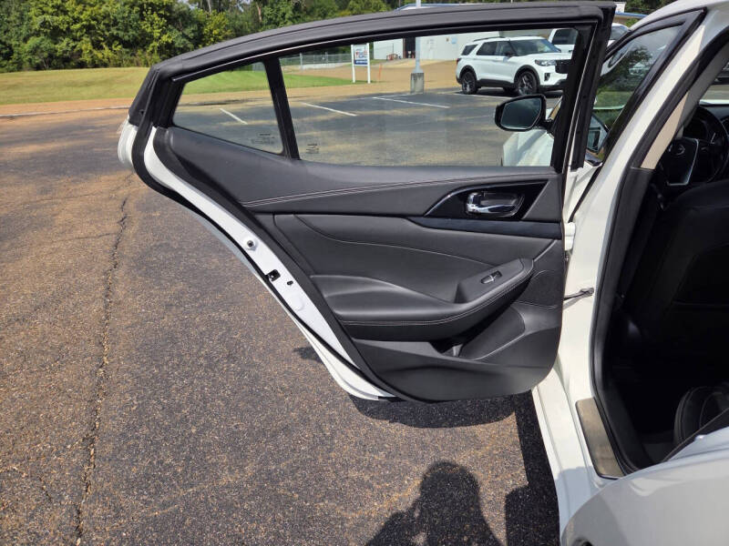 2023 Nissan Maxima 3.5 Platinum