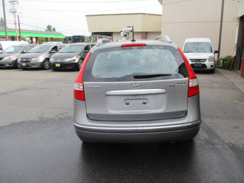 2011 Hyundai Elantra Touring SE