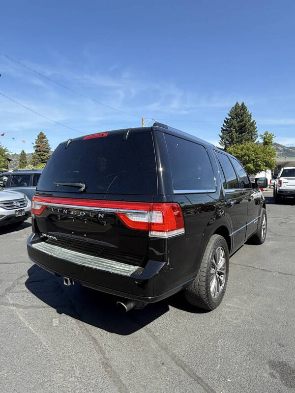 2017 Lincoln Navigator Select - Photo 7