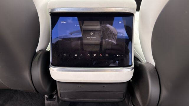 2023 Tesla Model X Standard Range