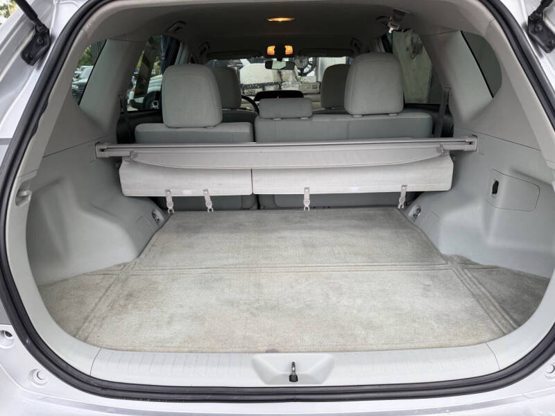 2012 Toyota Prius v Three