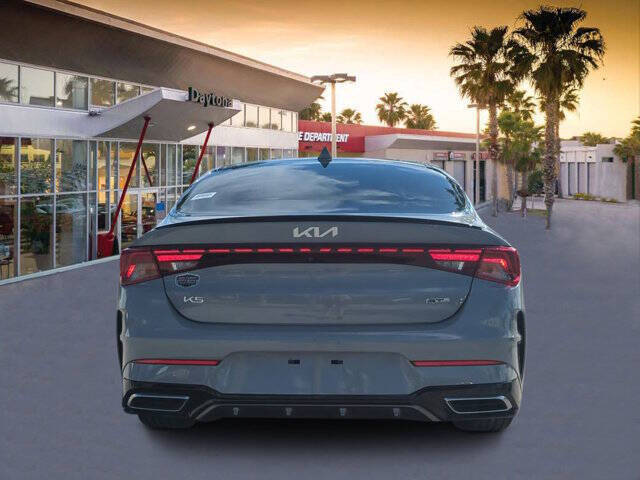 2023 Kia K5