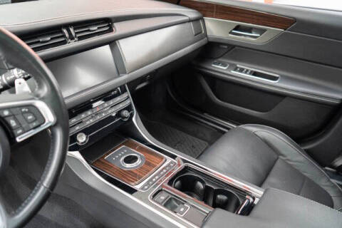2018 Jaguar XF Sportbrake S
