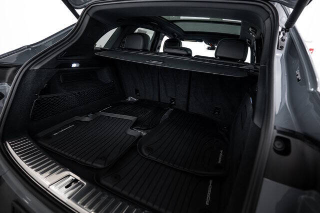 2025 Porsche Cayenne