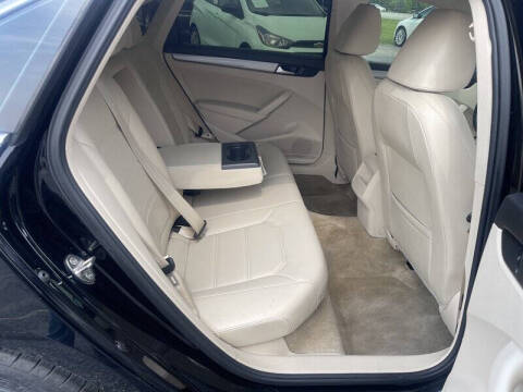 2015 Volkswagen Passat 1.8T Limited Edition