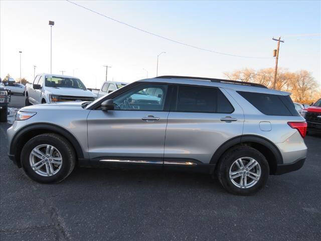 Used 2022 Ford Explorer XLT with VIN 1FMSK8DH0NGC37762 for sale in Chadron, NE