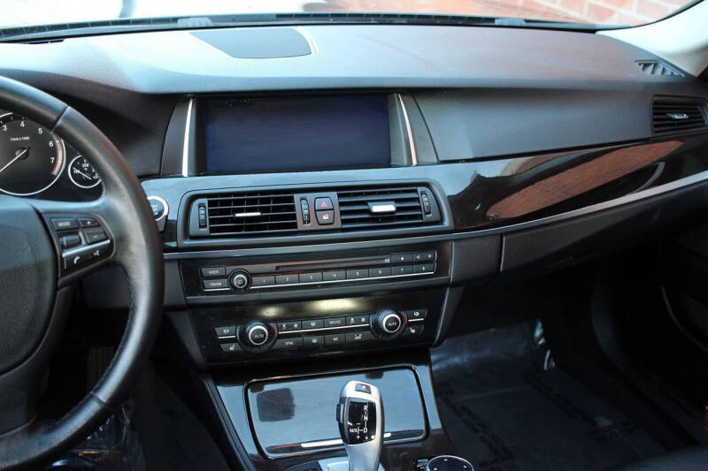 2014 BMW 5 Series 528i