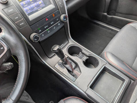 2017 Toyota Camry SE
