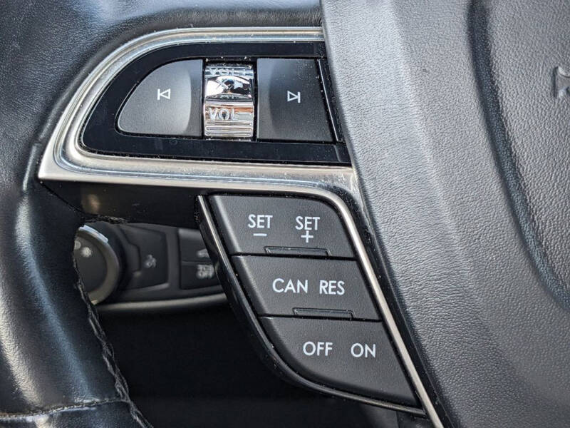 2020 Lincoln Nautilus Standard