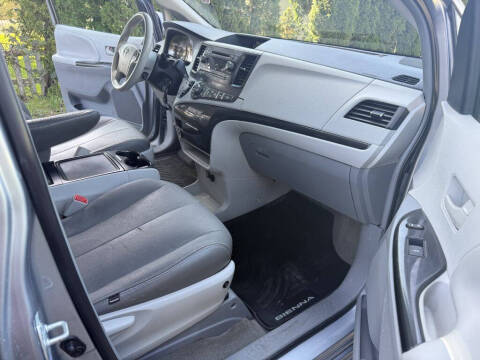 2013 Toyota Sienna