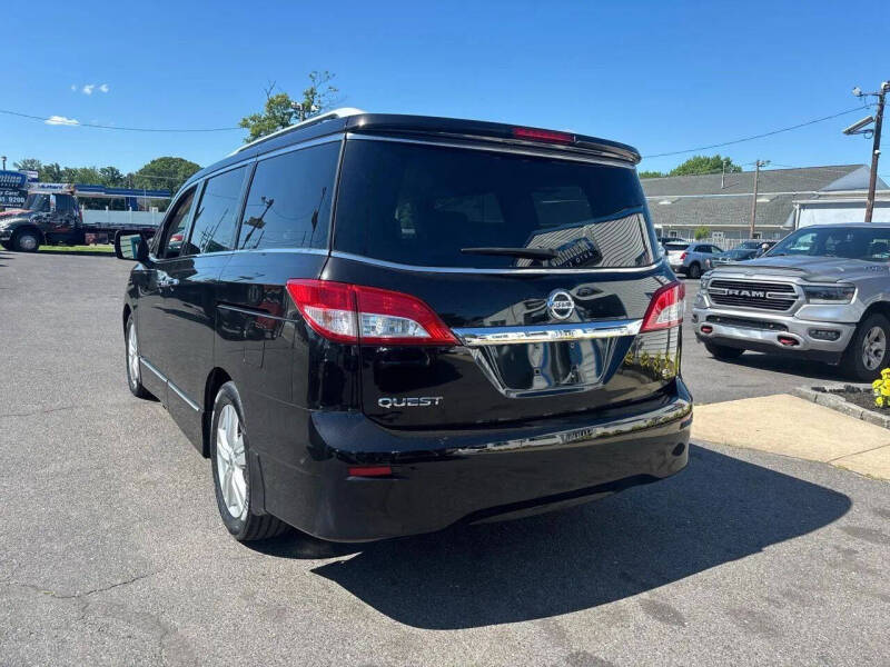 2012 Nissan Quest