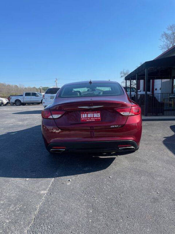 2016 Chrysler 200 S