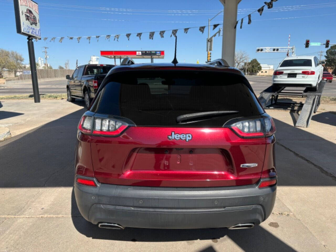 2019 Jeep Cherokee for sale at Kansas Auto Sales in Ulysses, KS